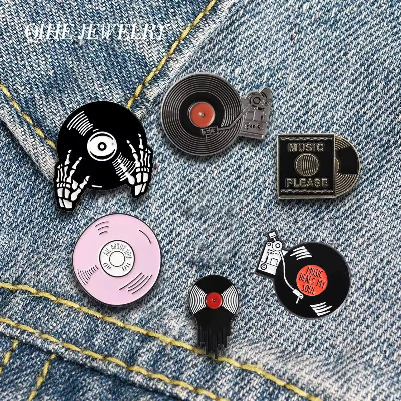 Music Enamel Lapel Pins Classic Phonograph Vinyl Records Brooches Badges Fashion Pins Gifts for Friends Wholesale